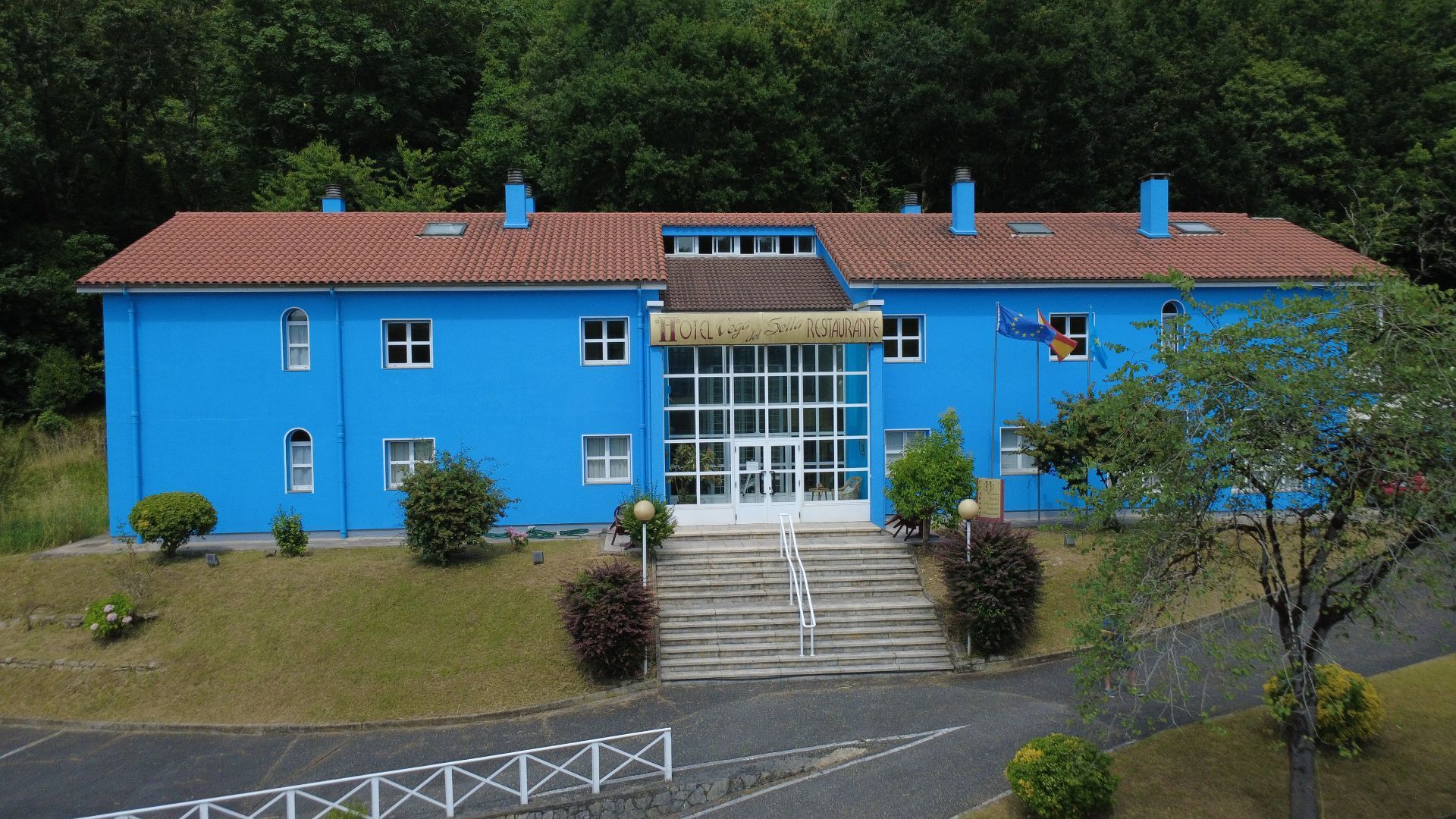 Exterior view of Building for sale in Cangas de Onís