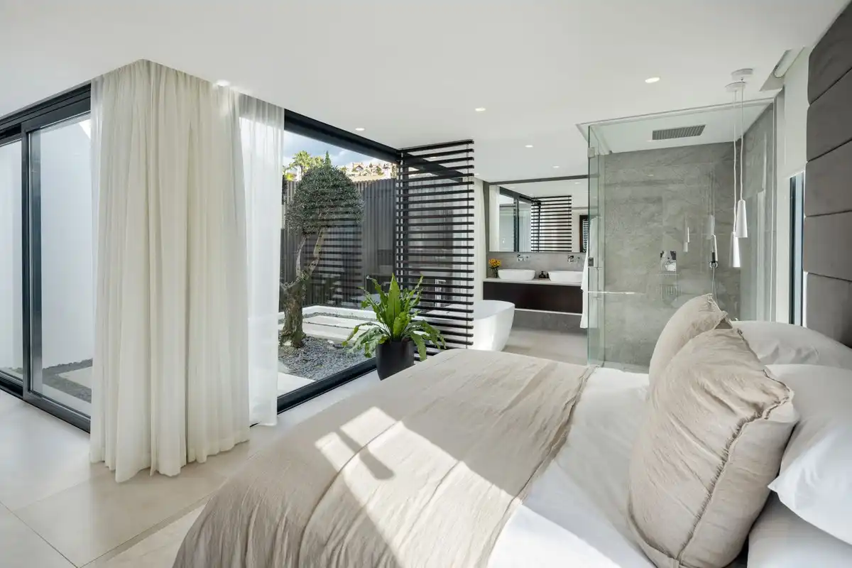 Chalet con piscina en venta en Nueva Andalucía, imagen 8