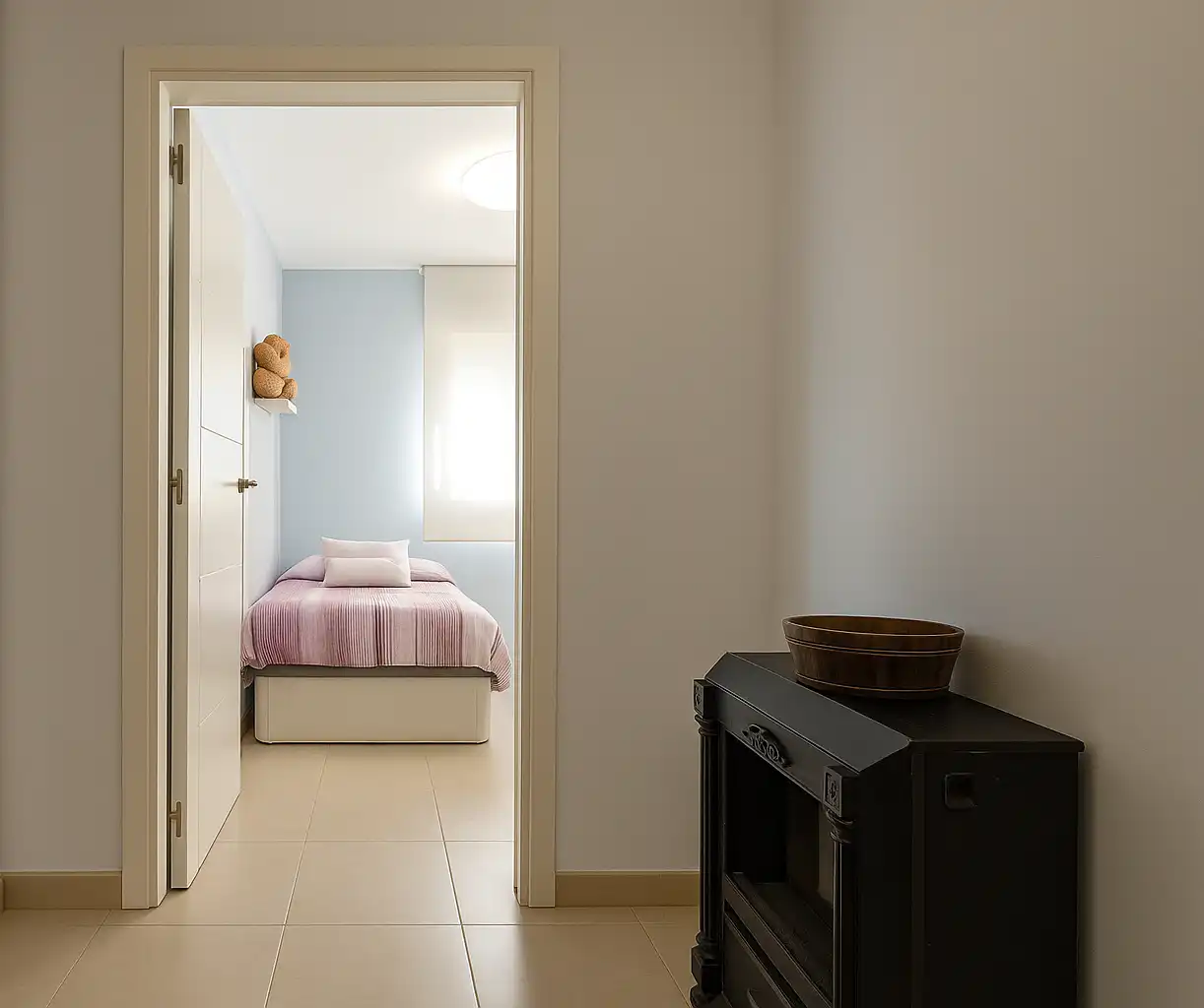 Habitación de Casa adosada en venta en Málaga con Jardín privado, Terraza y Balcón