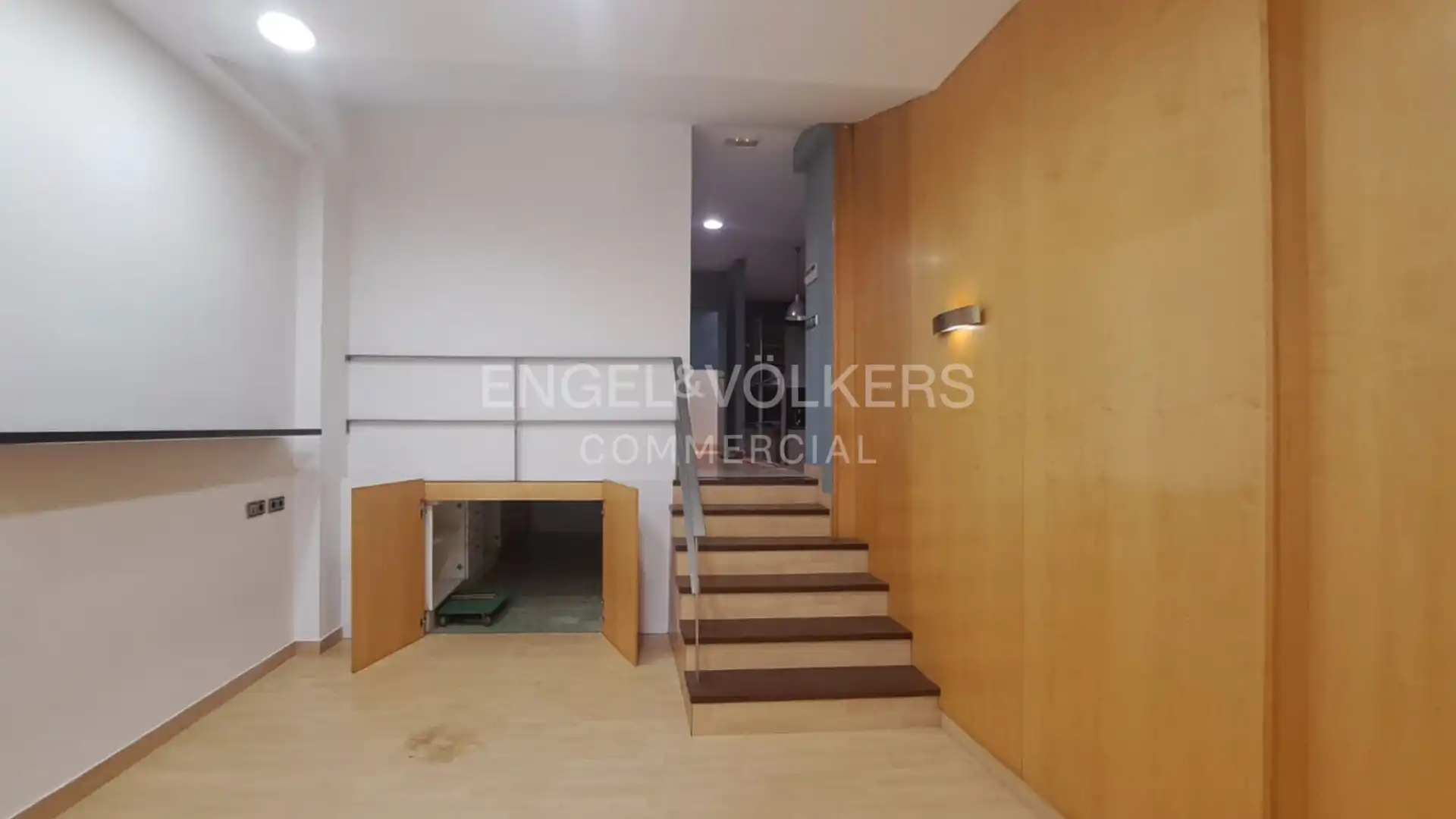 Local comercial en venda a José María de Escuza Kalea, imagen 9