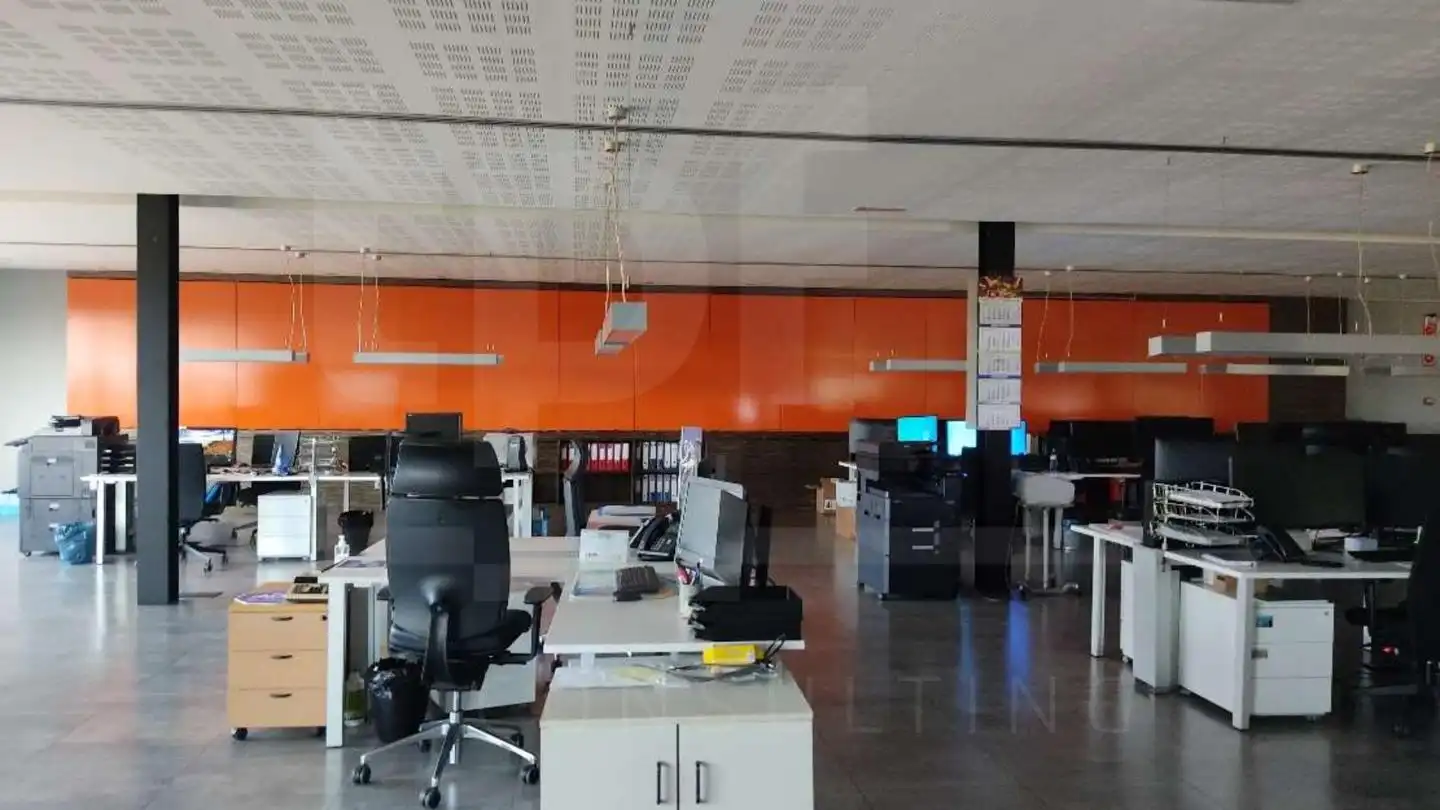 Nau industrial de lloguer en Xeresa