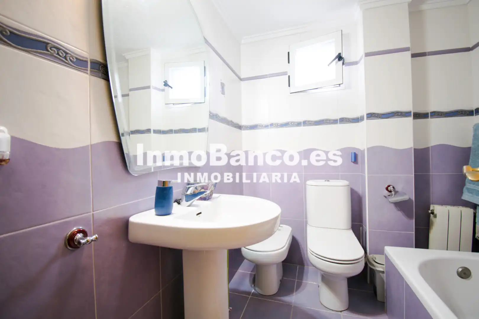 Bany de Casa o xalet en venda en Torrent amb Aire condicionat, Calefacció i Jardí privat