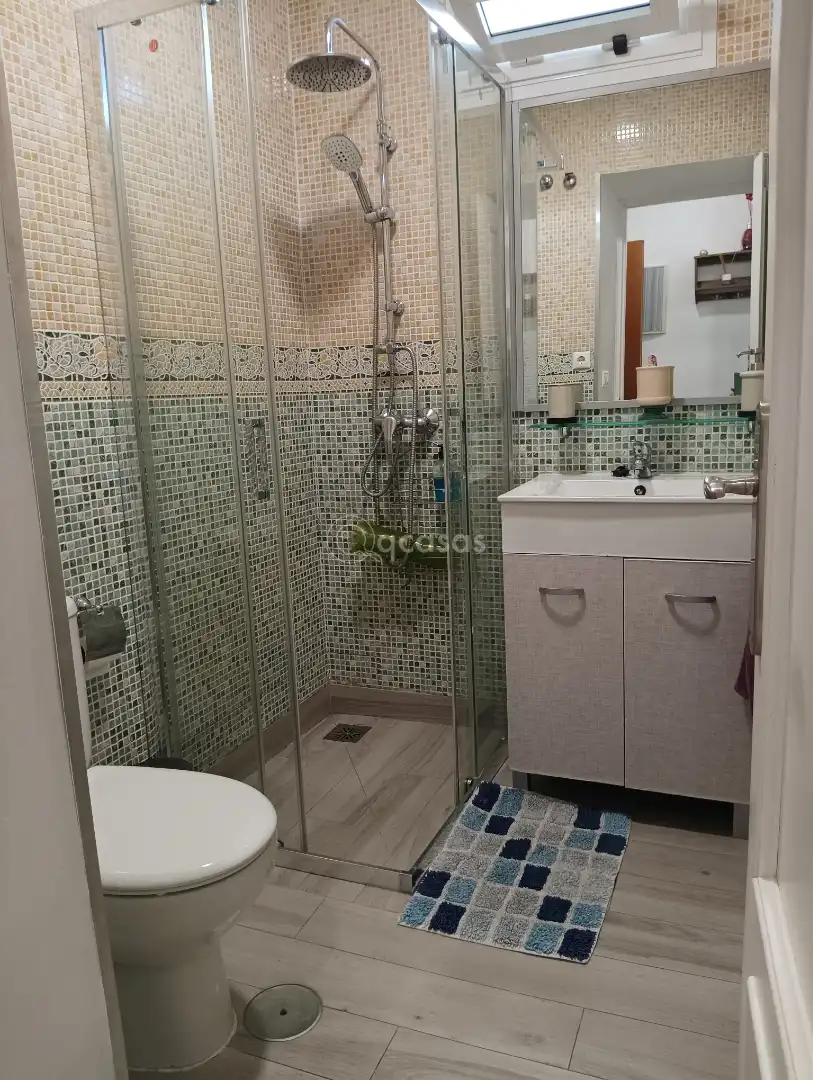 Baño de Planta baja en venta en Torremolinos con Aire acondicionado, Amueblado y Horno