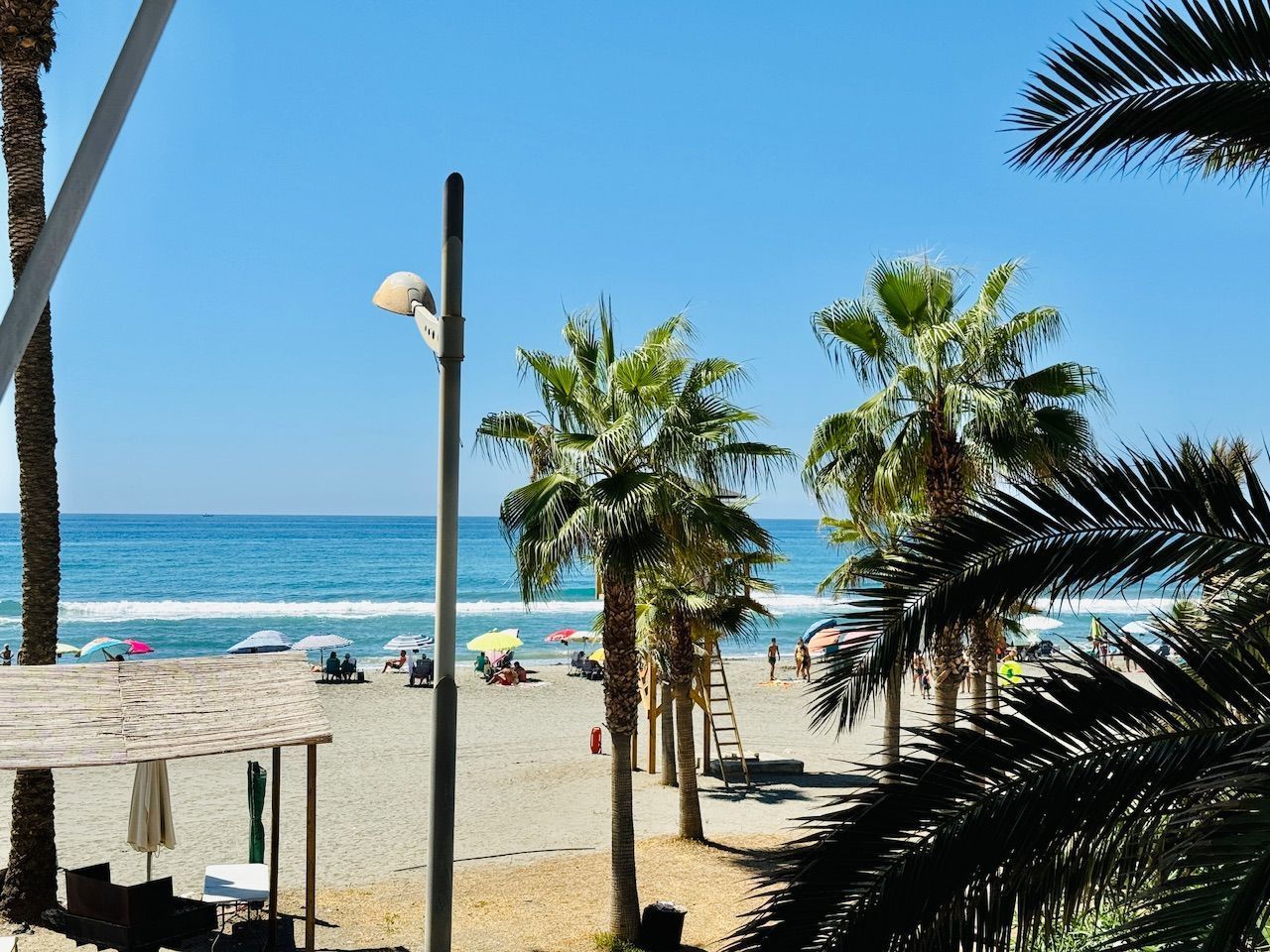Vista exterior de Apartament en venda en Torrox amb Piscina comunitària