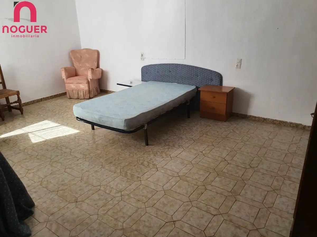 Schlafzimmer von Wohnung zum Verkauf in Córdoba mit Klimaanlage, Heizung und Terrasse