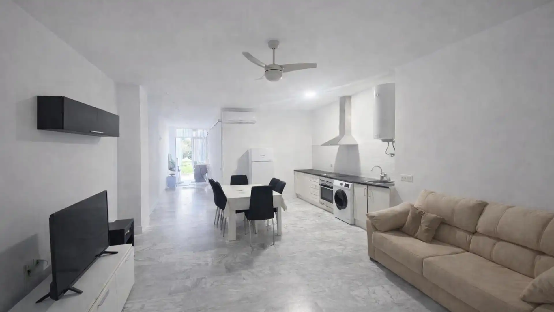 Study for sale in Bahía Dorada