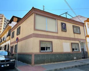 Vista exterior de Casa o xalet en venda en Torrenueva Costa amb Aire condicionat i Traster