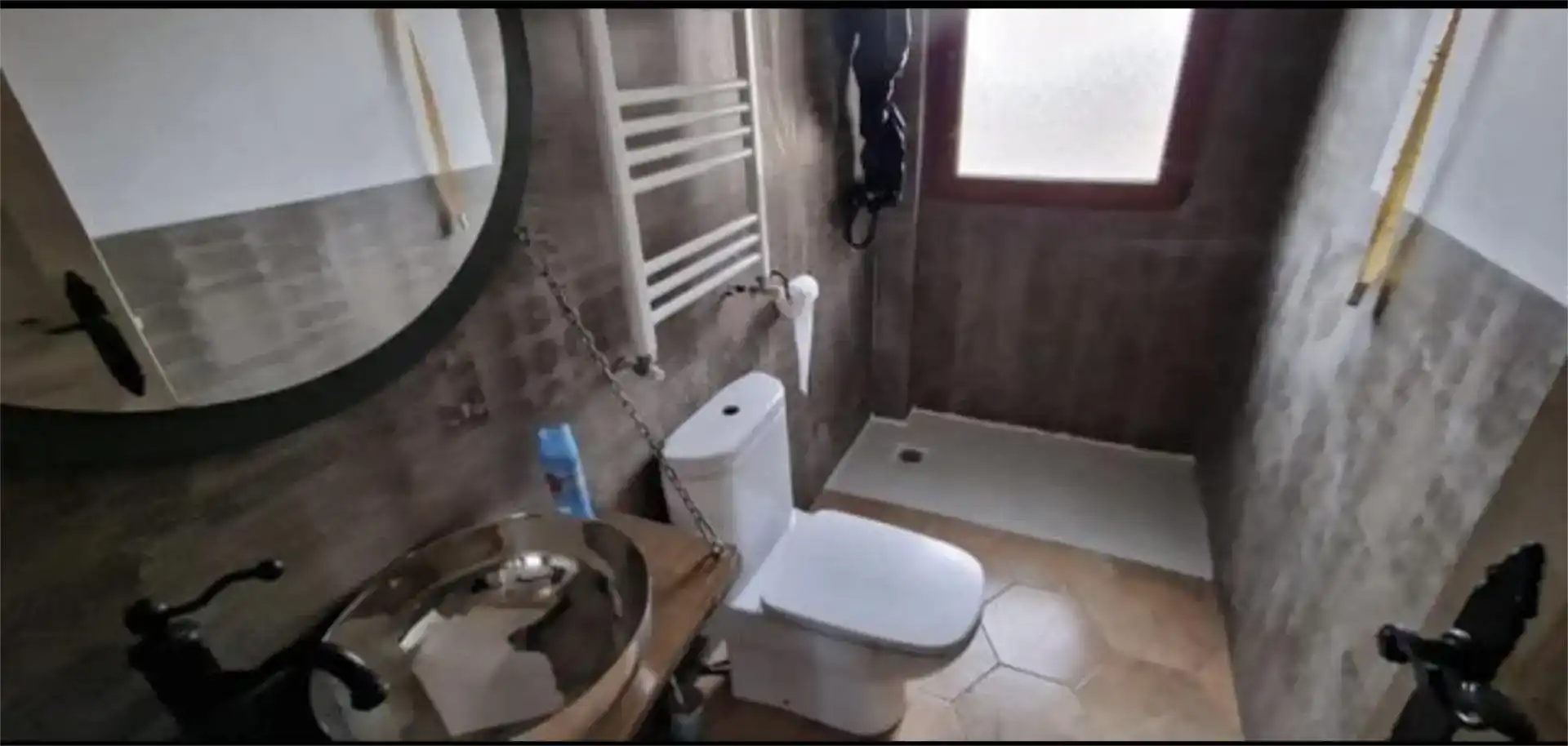 Baño de Finca rústica en venta en Driebes con Piscina y Amueblado