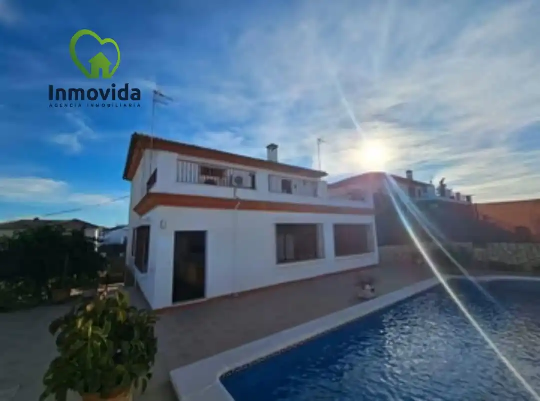 Exterior view of Houses for sale in Córdoba  with Air Conditioner, Terrace and Swimming Pool