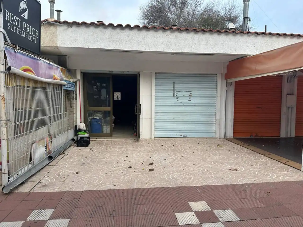 Local comercial en venta en Avenida Diputación