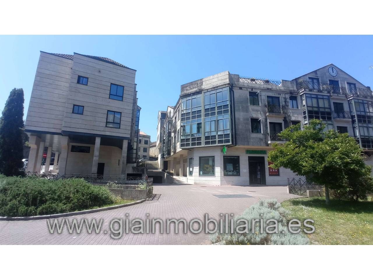 Vista exterior de Àtic en venda en Mondariz-Balneario amb Calefacció, Traster i Moblat