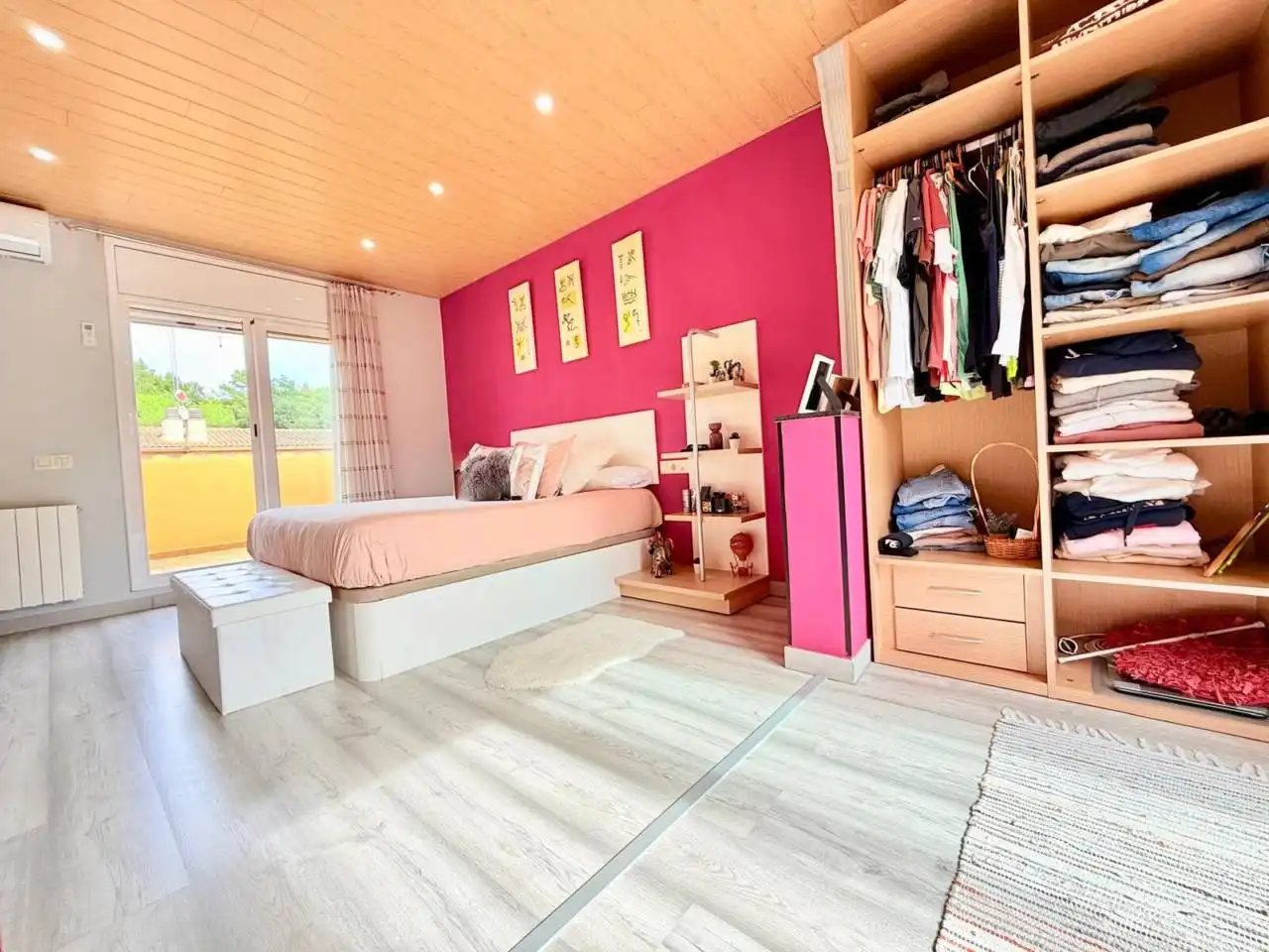 Bedroom of Houses for sale in Hostalric  with Air Conditioner, Heating and Private garden