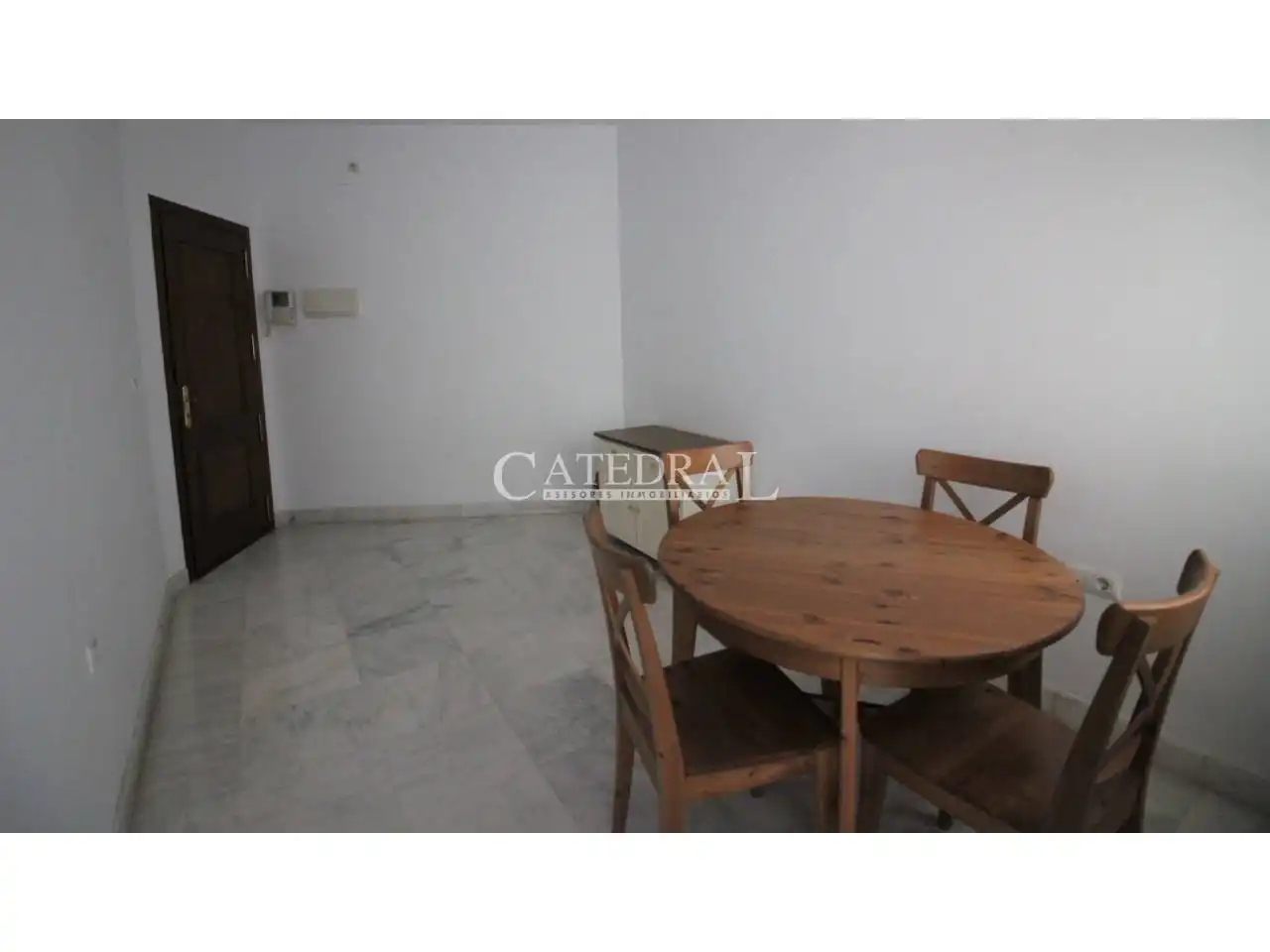 Habitación de Apartamento en venta en Sevilla con Aire acondicionado, Calefacción y Balcón
