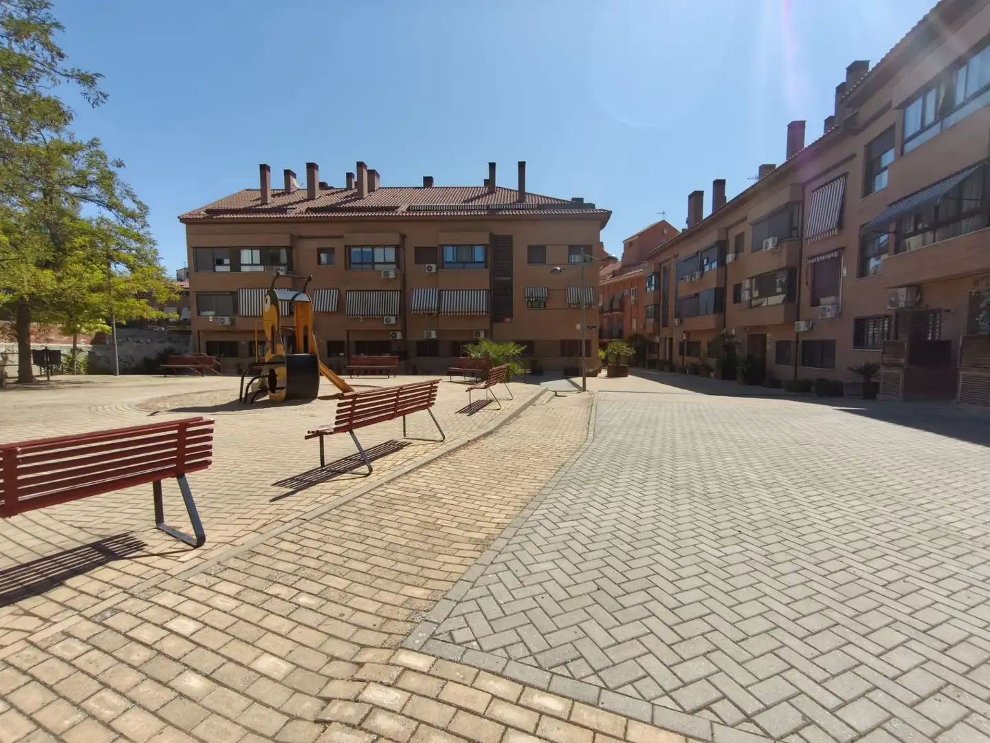 Vista exterior de Pis en venda en Ciempozuelos amb Aire condicionat, Calefacció i Piscina comunitària