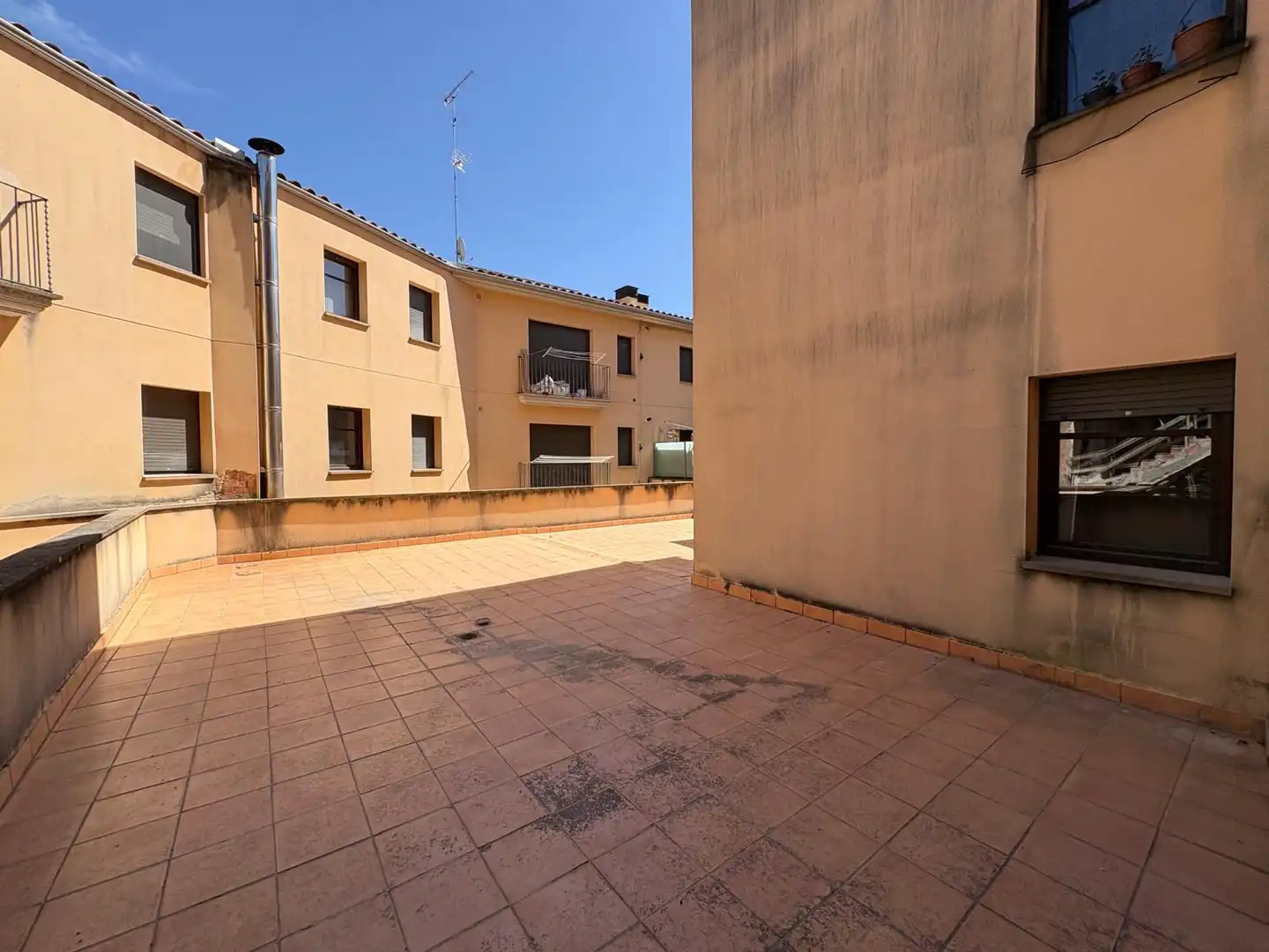 Vista exterior de Piso en venta en Solsona con Calefacción, Terraza y Horno