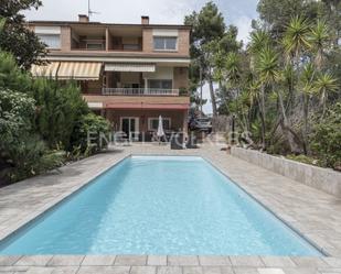 Piscina de Casa o xalet en venda en Corbera de Llobregat amb Aire condicionat, Calefacció i Jardí privat