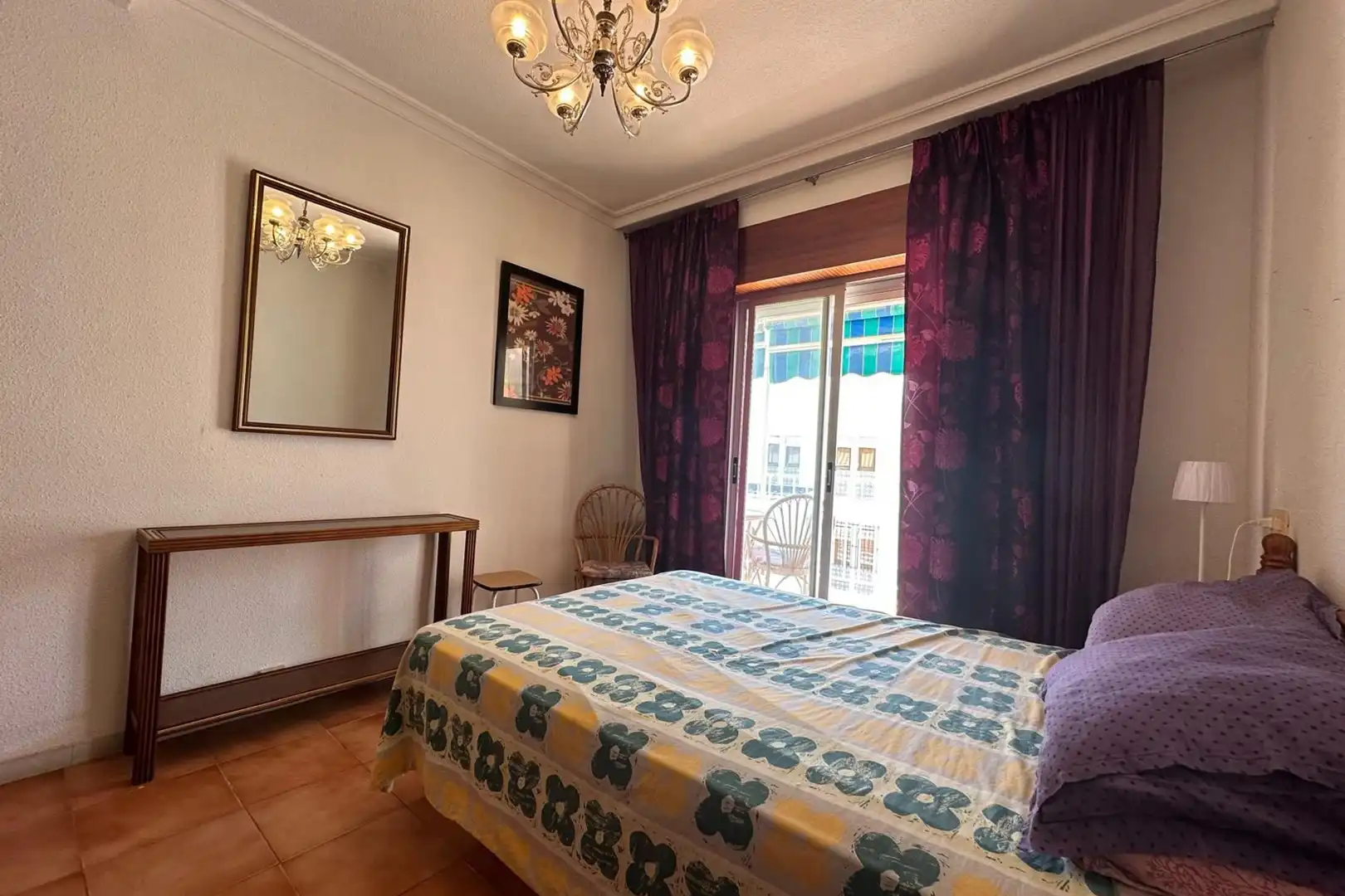 Schlafzimmer von Wohnungen zum Verkauf in Torrevieja mit Balkon
