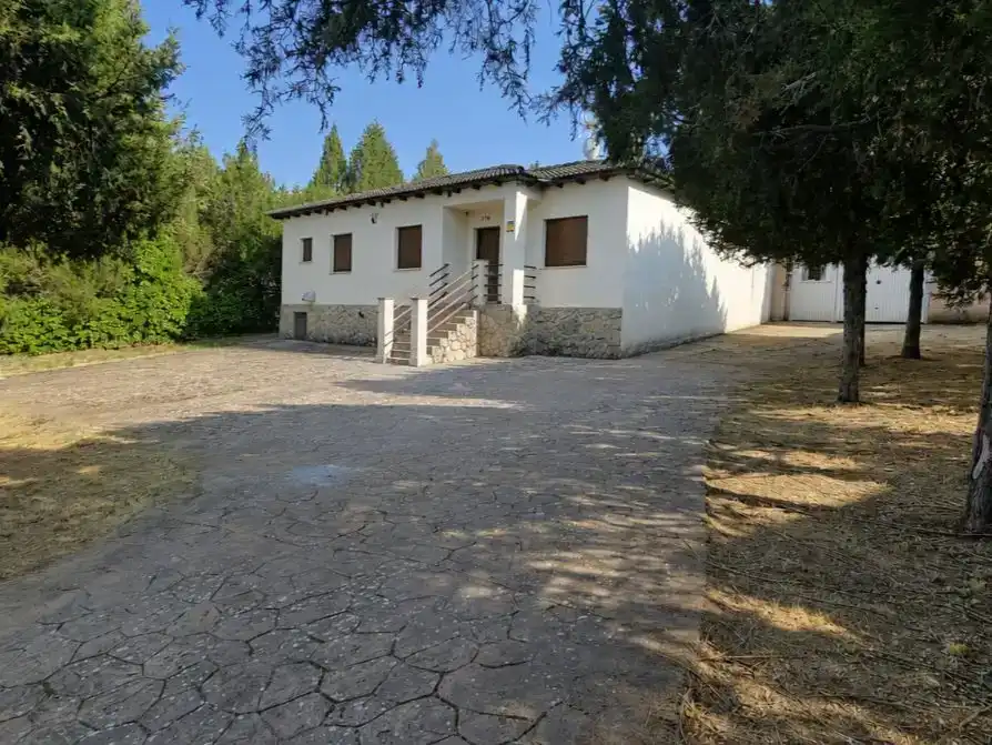 Vista exterior de Casa o xalet en venda en Duruelo amb Piscina