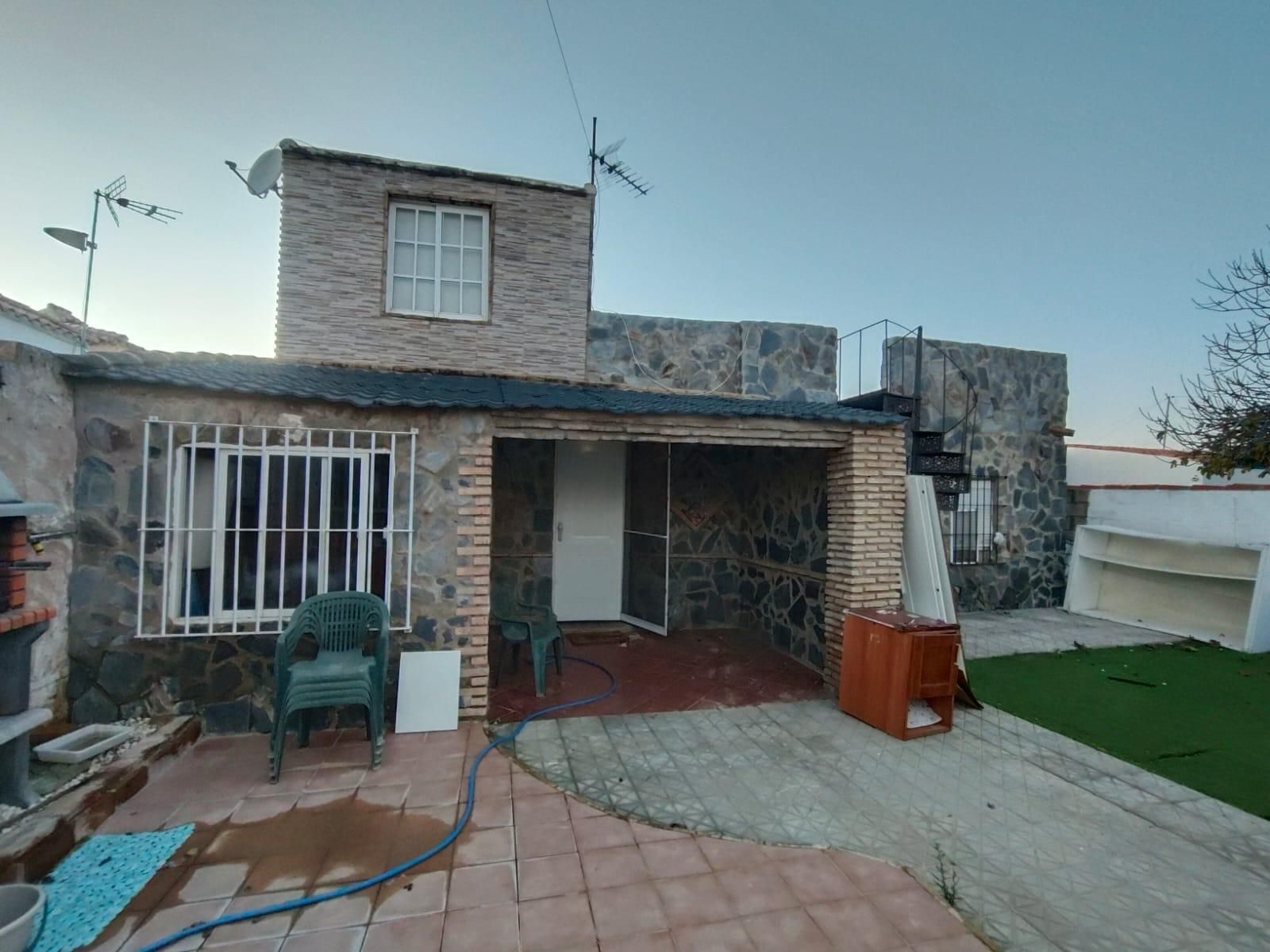 Exterior view of Single-family semi-detached for sale in Chiclana de la Frontera  with Private garden and Terrace