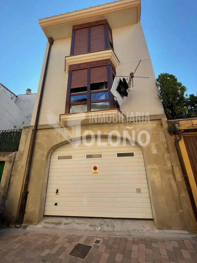 Vista exterior de Casa adosada en venta en San Asensio con Calefacción, Parquet y Trastero