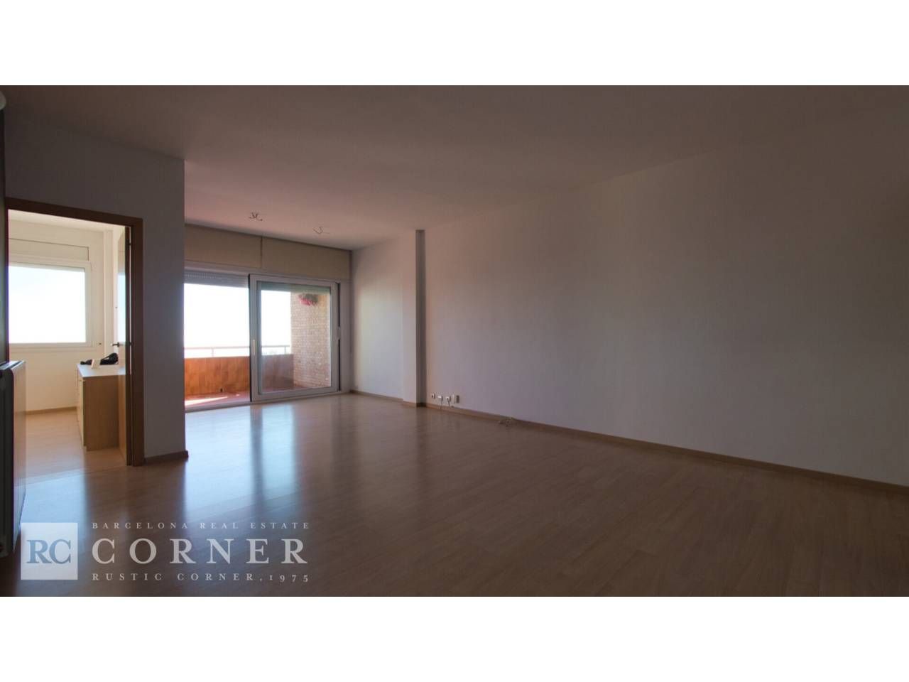 Bedroom of Flat for sale in  Barcelona Capital  with Heating, Parquet flooring and Terrace