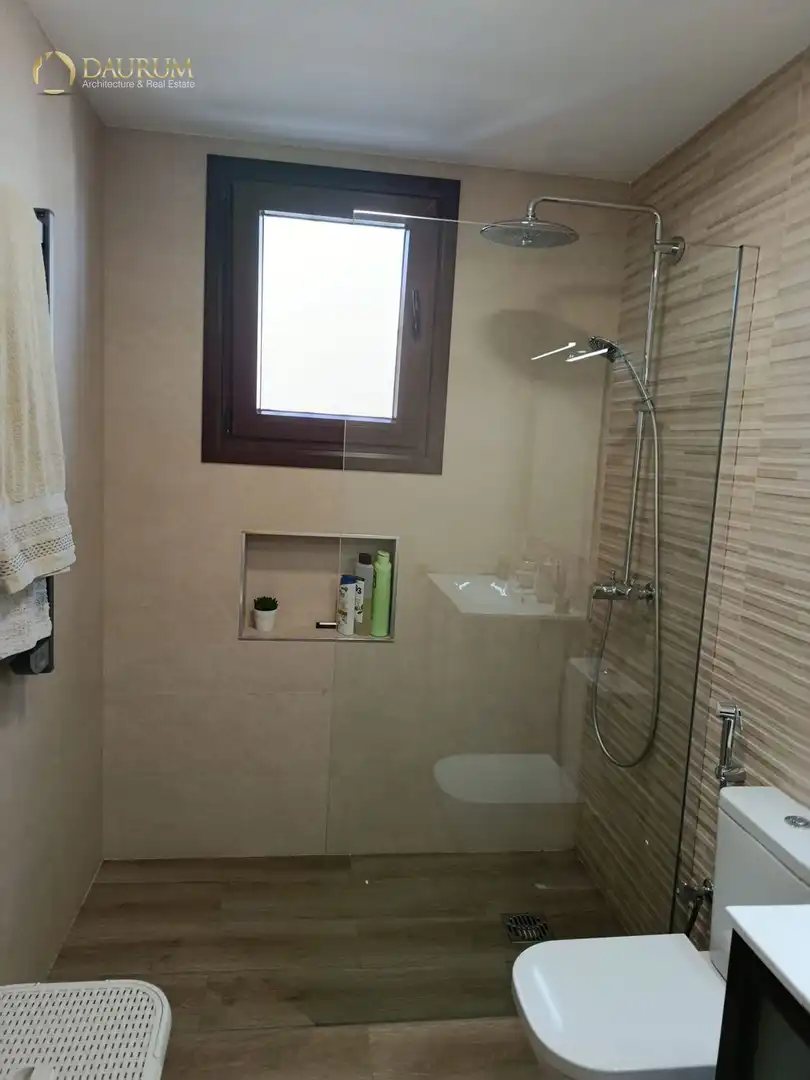 Bathroom of Detached homes for sale in Sevilla  with Air Conditioner, Heating and Terrace