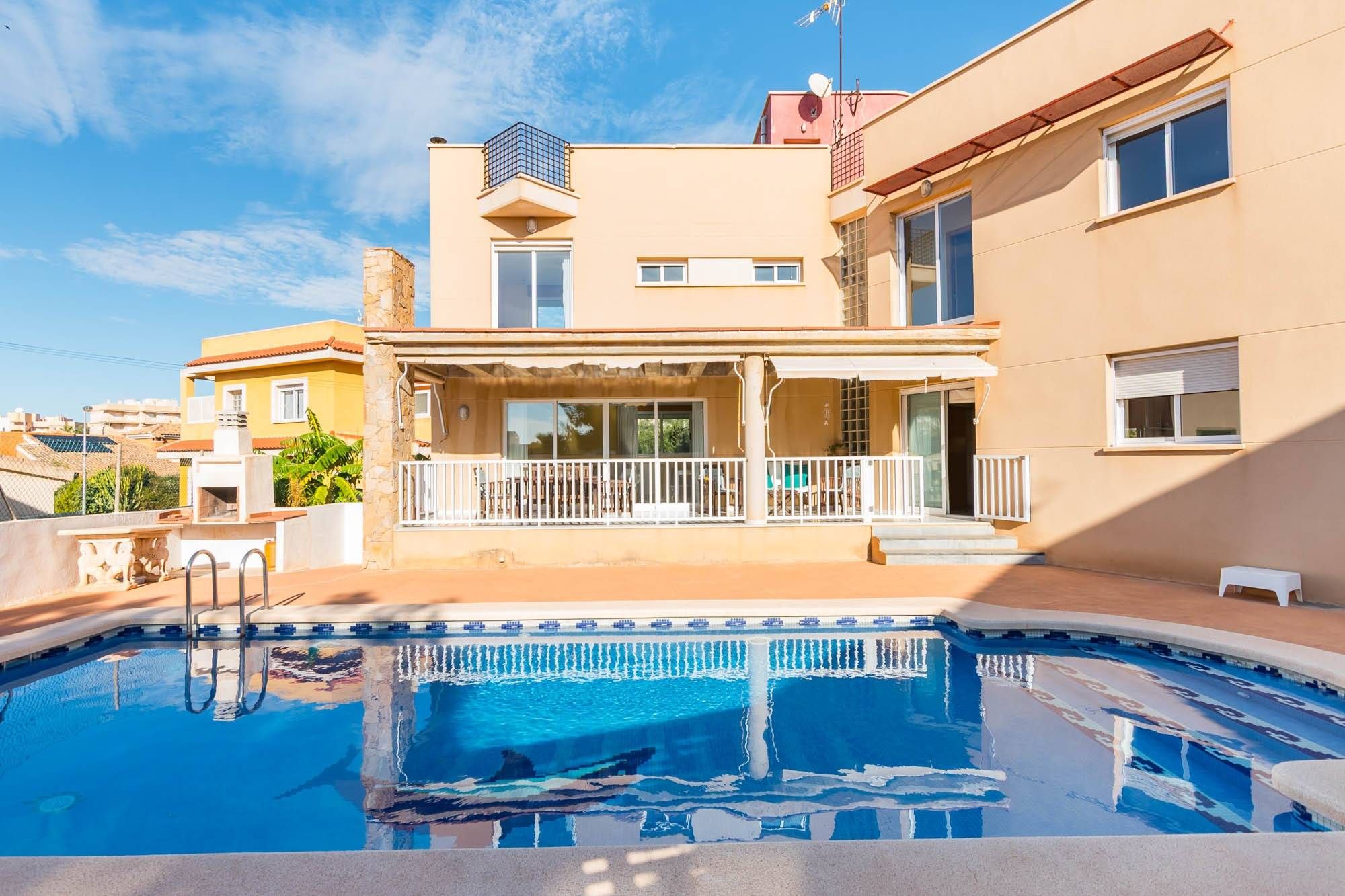 Swimming pool of House or chalet for sale in Cartagena  with Air Conditioner, Heating and Terrace