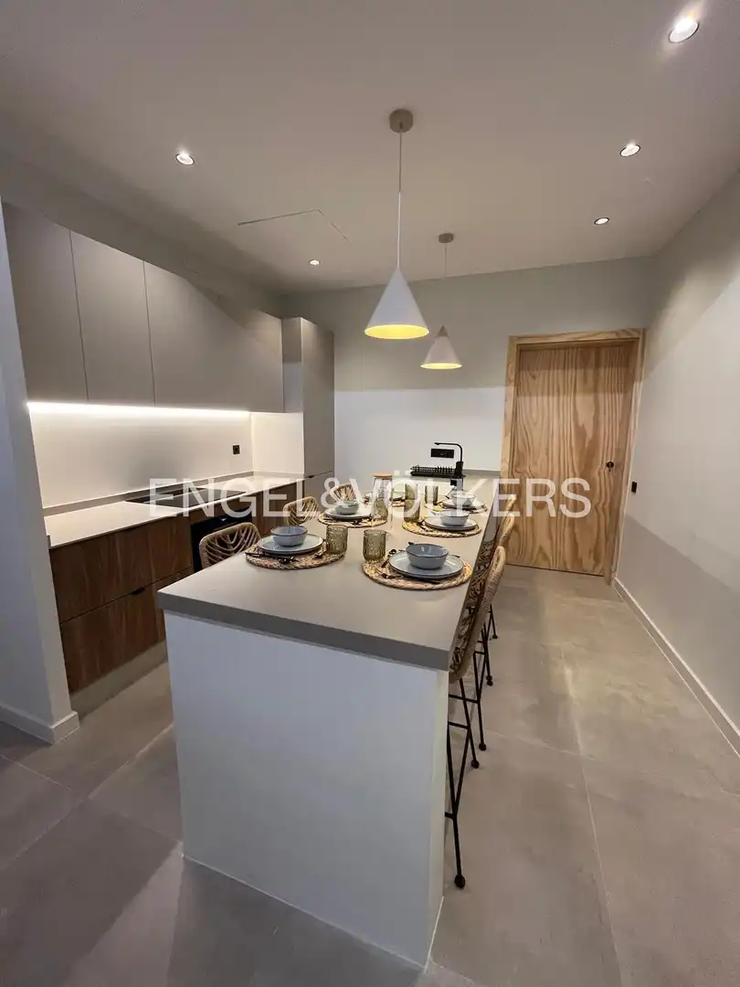 Flat with terrace to rent in Eixample, imagen 4