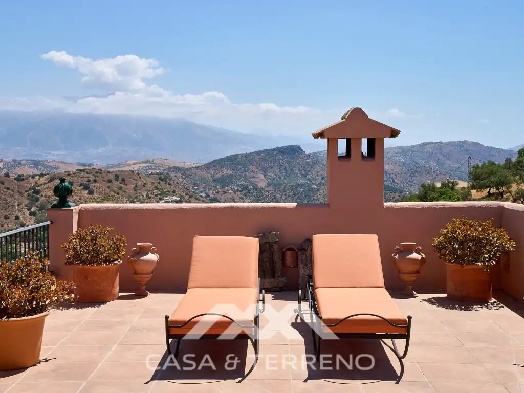 Terrace of Houses for sale in Comares  with Air Conditioner, Terrace and Swimming Pool