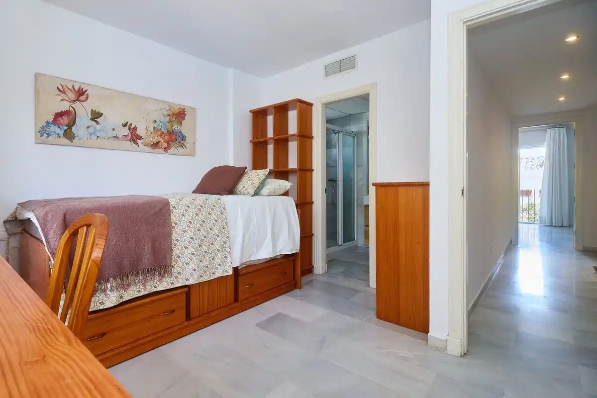 Habitación de Casa adosada en venta en Marbella con Aire acondicionado, Jardín privado y Terraza