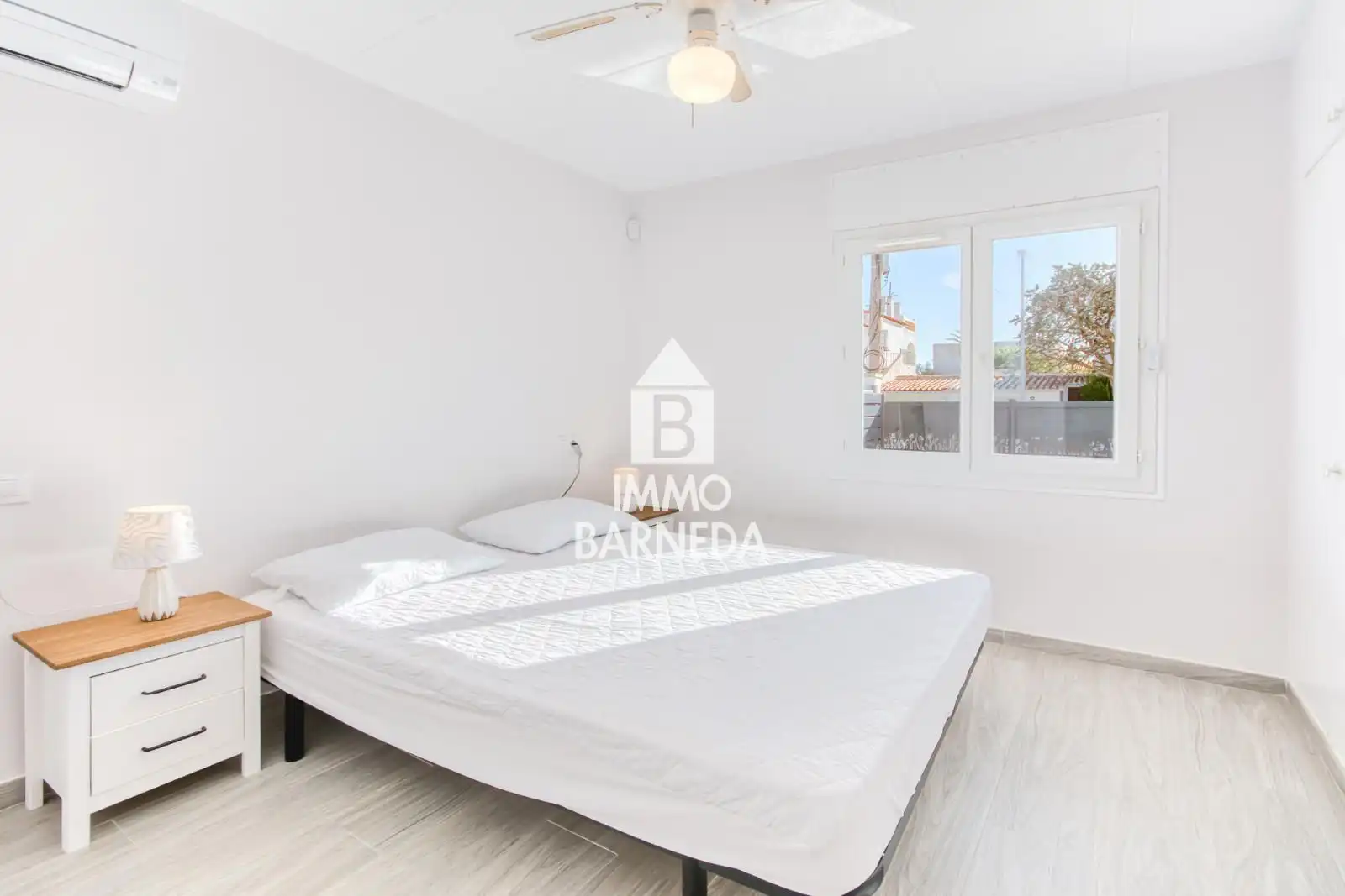 Habitación de Casa o chalet en venta en Empuriabrava con Aire acondicionado, Calefacción y Jardín privado