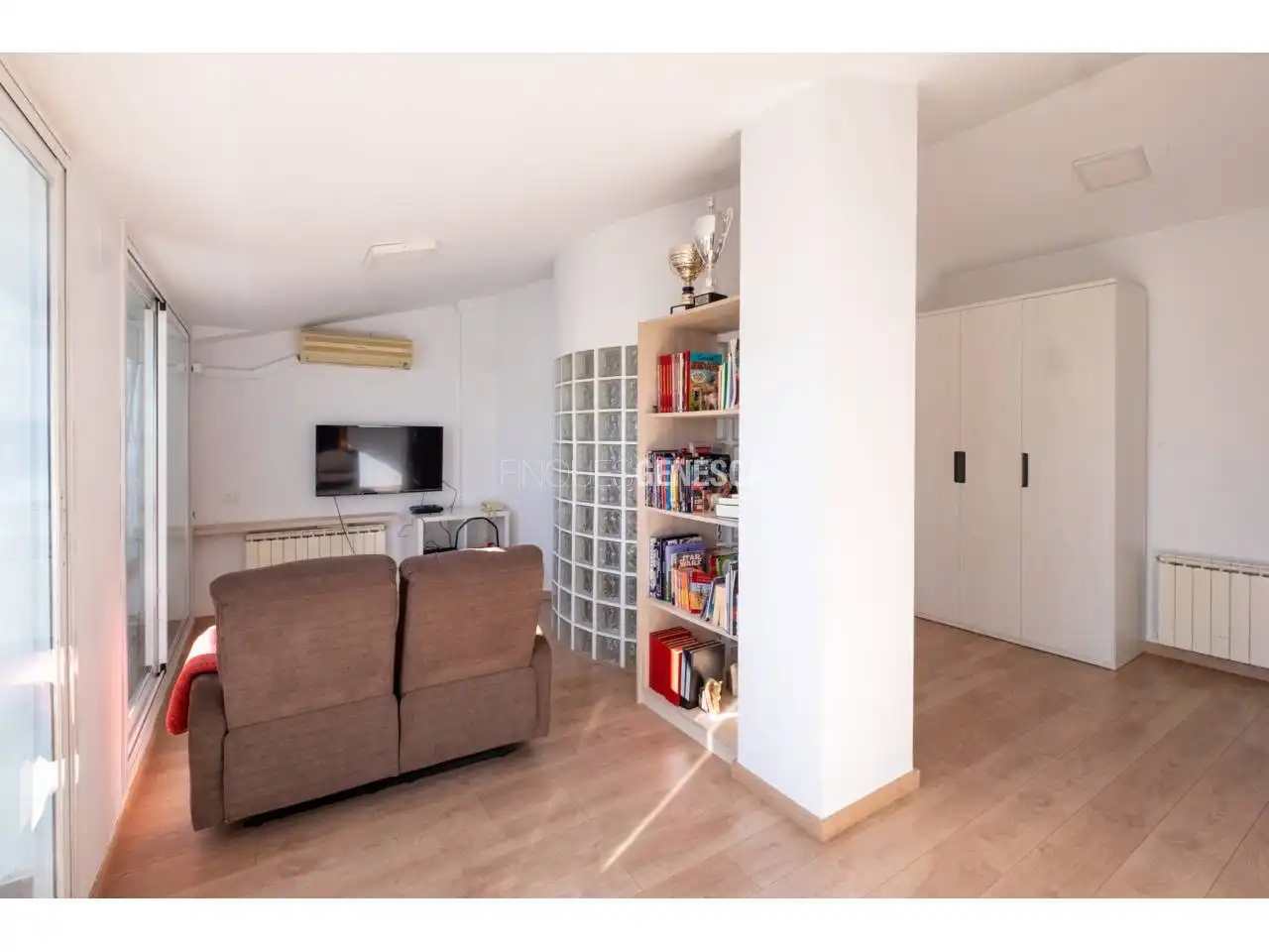 Living room of Duplexes for sale in Terrassa  with Air Conditioner, Heating and Private garden
