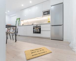 Kitchen of Apartment for sale in  Madrid Capital  with Air Conditioner, Oven and Washing machine