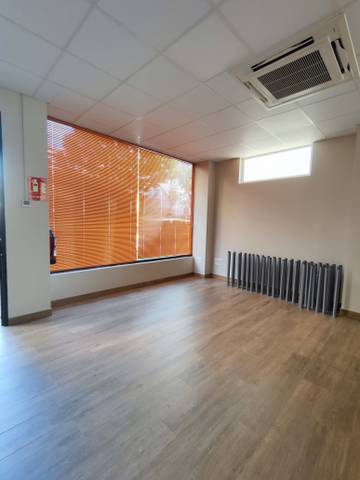 Local comercial en Alquiler en Cascajos - Piqueras