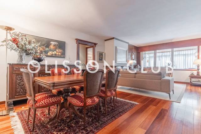 Piso en Venta en Ríos Rosas - Nuevos Ministerios