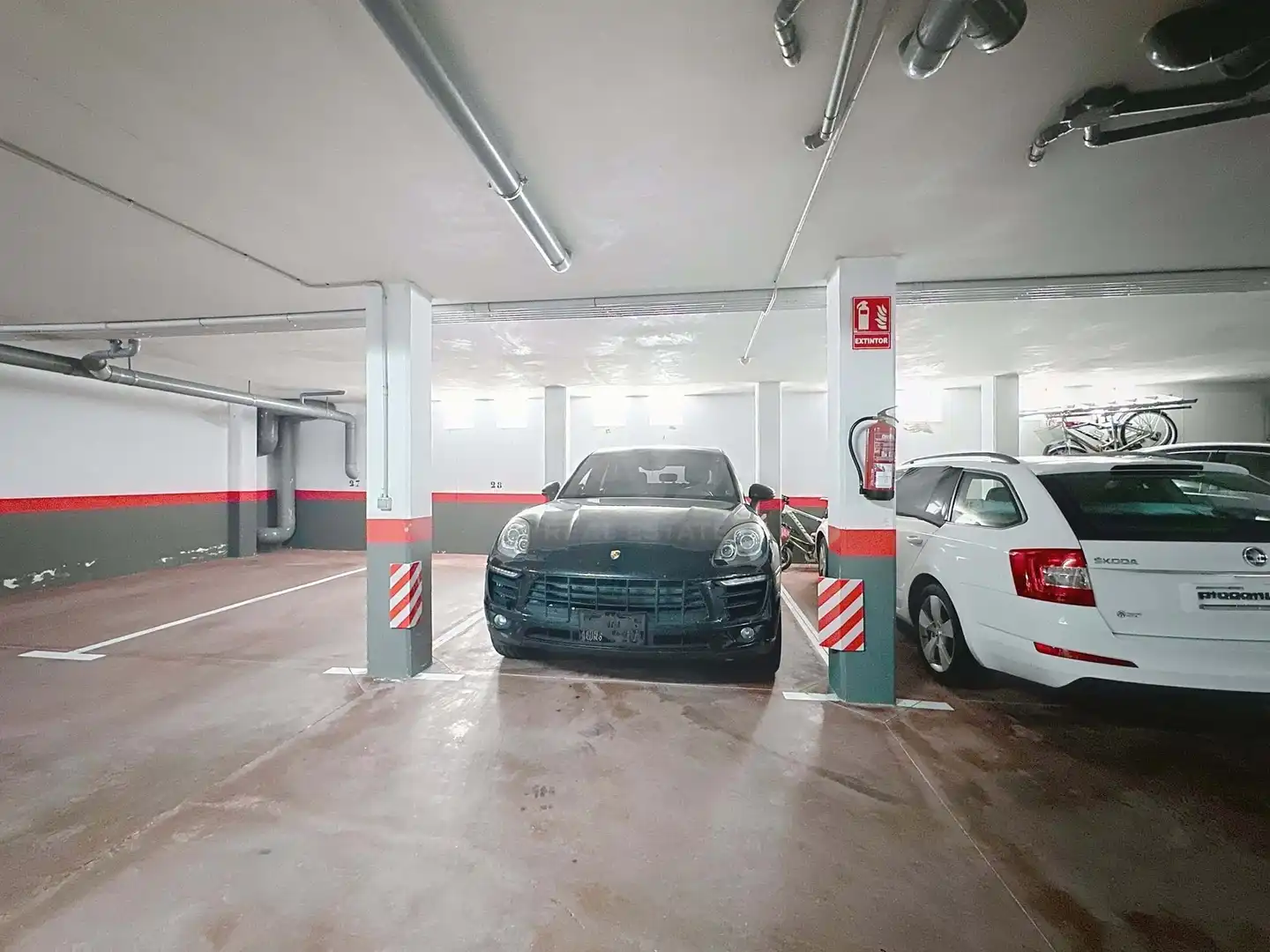 Parkplatz von Wohnung zum Verkauf in Vilagarcía de Arousa mit Terrasse und Schwimmbad