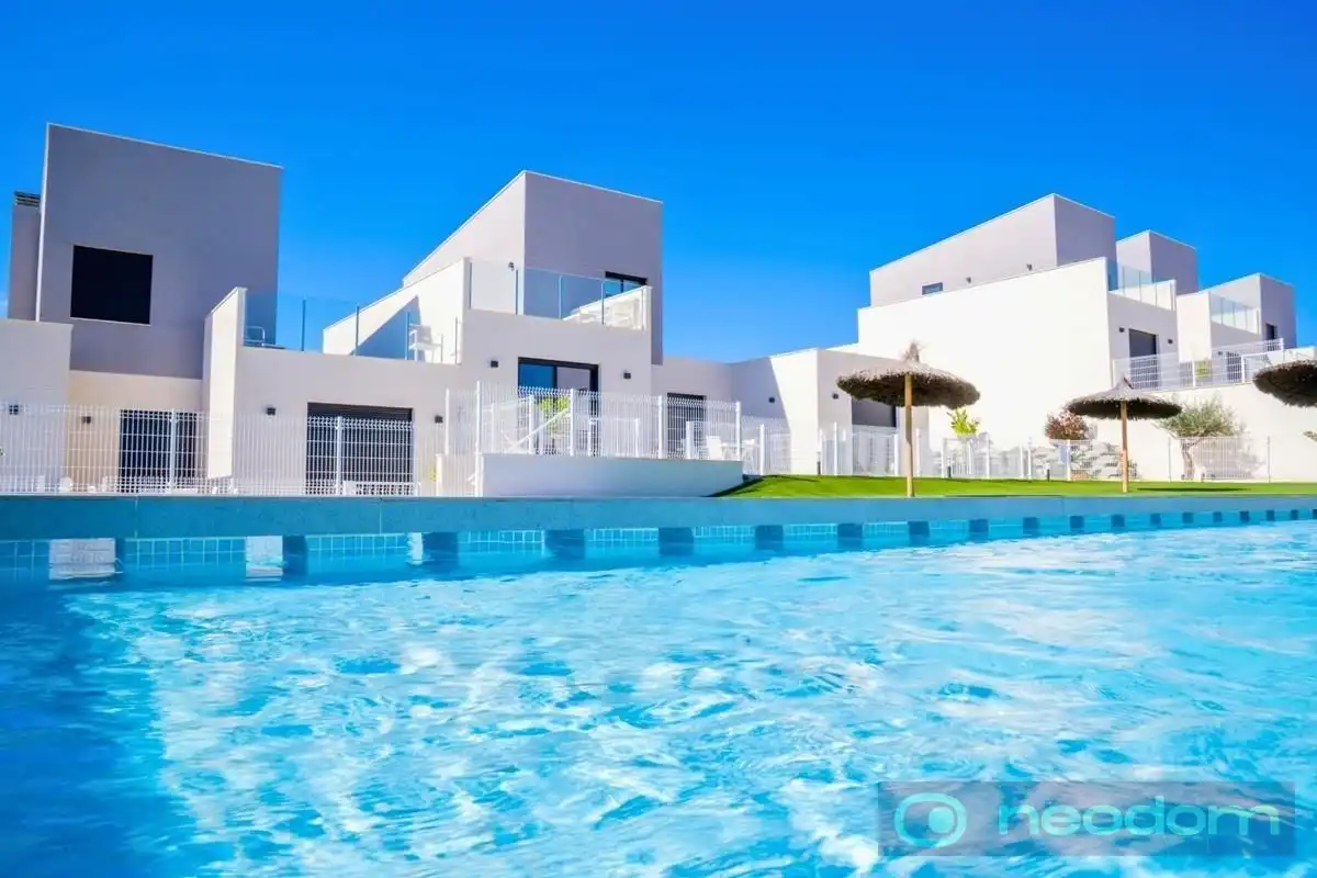 Adosado con piscina en venta en N/A, imagen 2