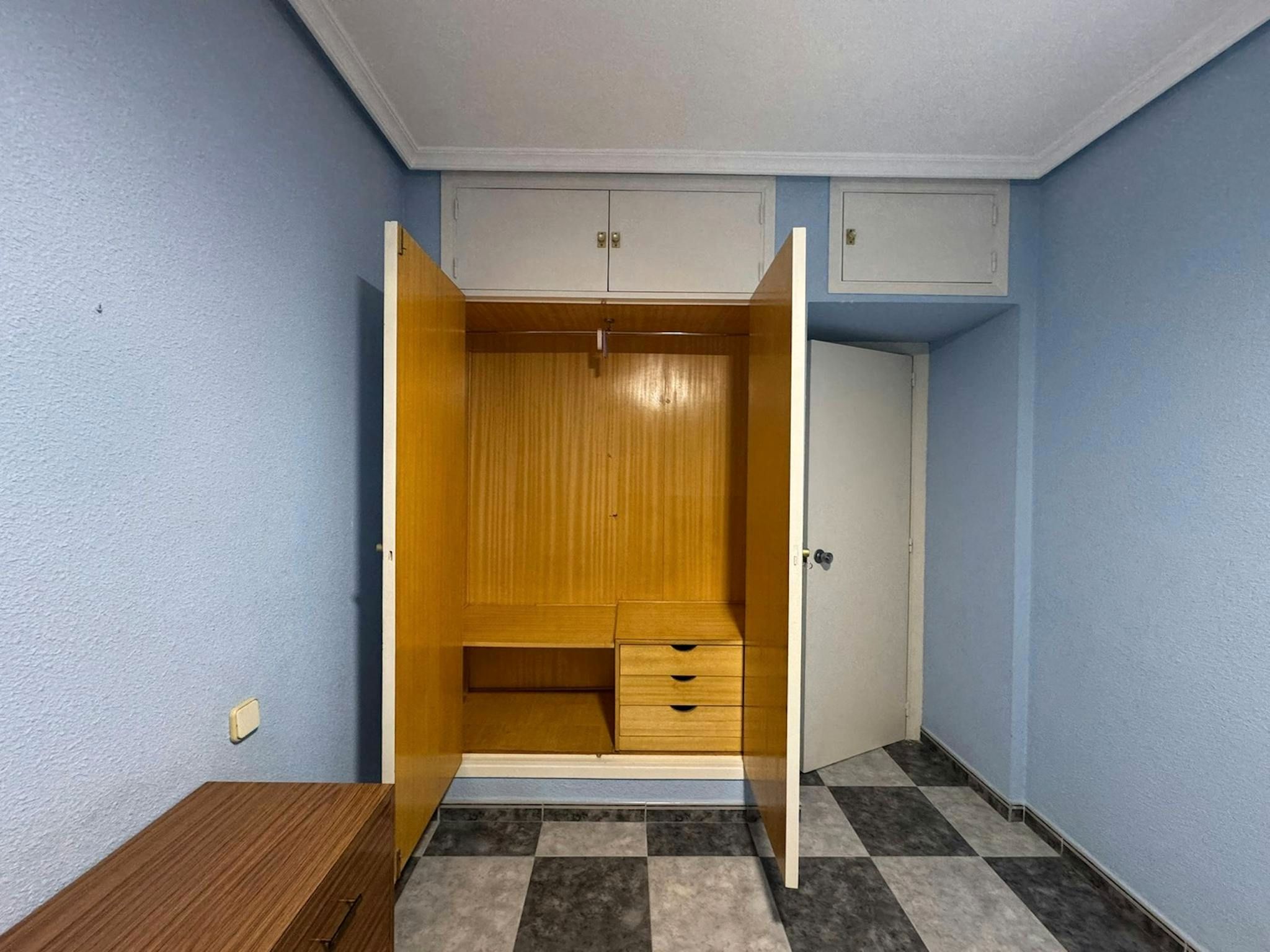 Bedroom of Flat to share in  Madrid Capital  with Heating, Furnished and Washing machine