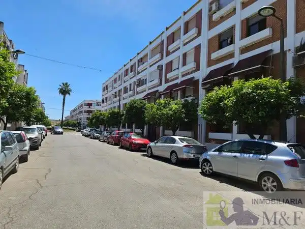 Vista exterior de Piso en venta en Palma del Río