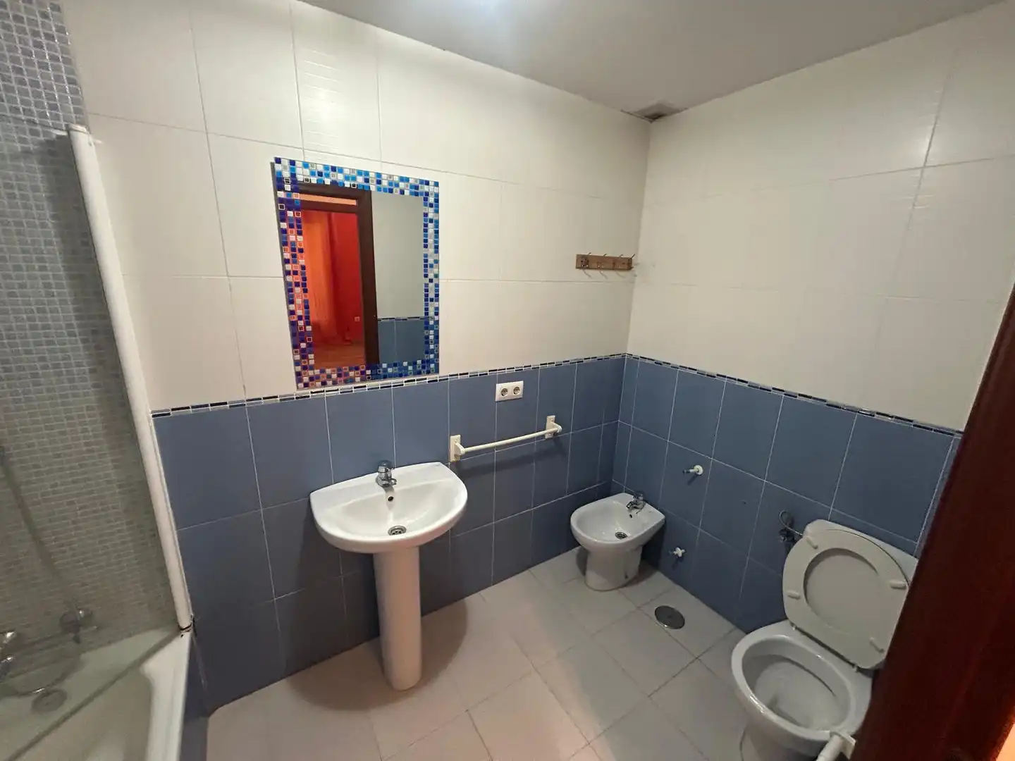 Badezimmer von Wohnung zur Miete in Almendralejo mit Klimaanlage, Parkett und Abstellraum