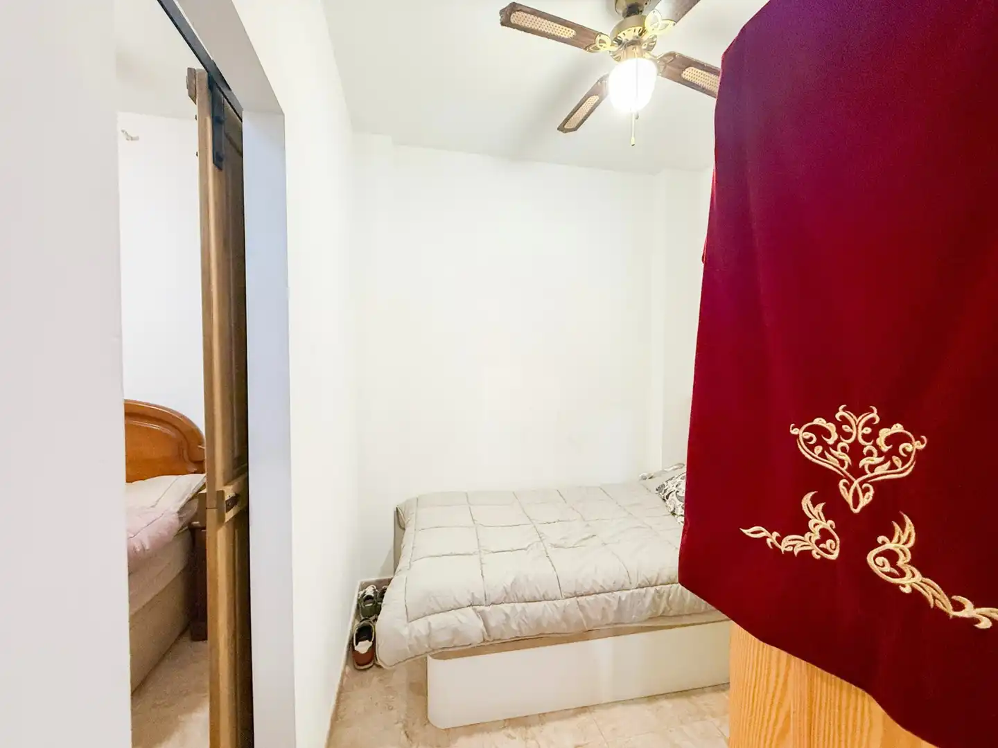 Schlafzimmer von Erdgeschoss zum Verkauf in Águilas mit Abstellraum, Möbliert und Ofen