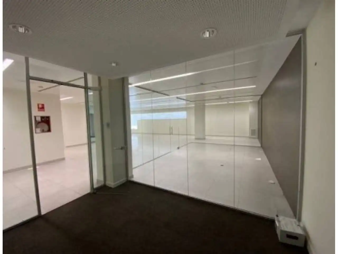 Business premises for sale in Plaza Mayor, imagen 5