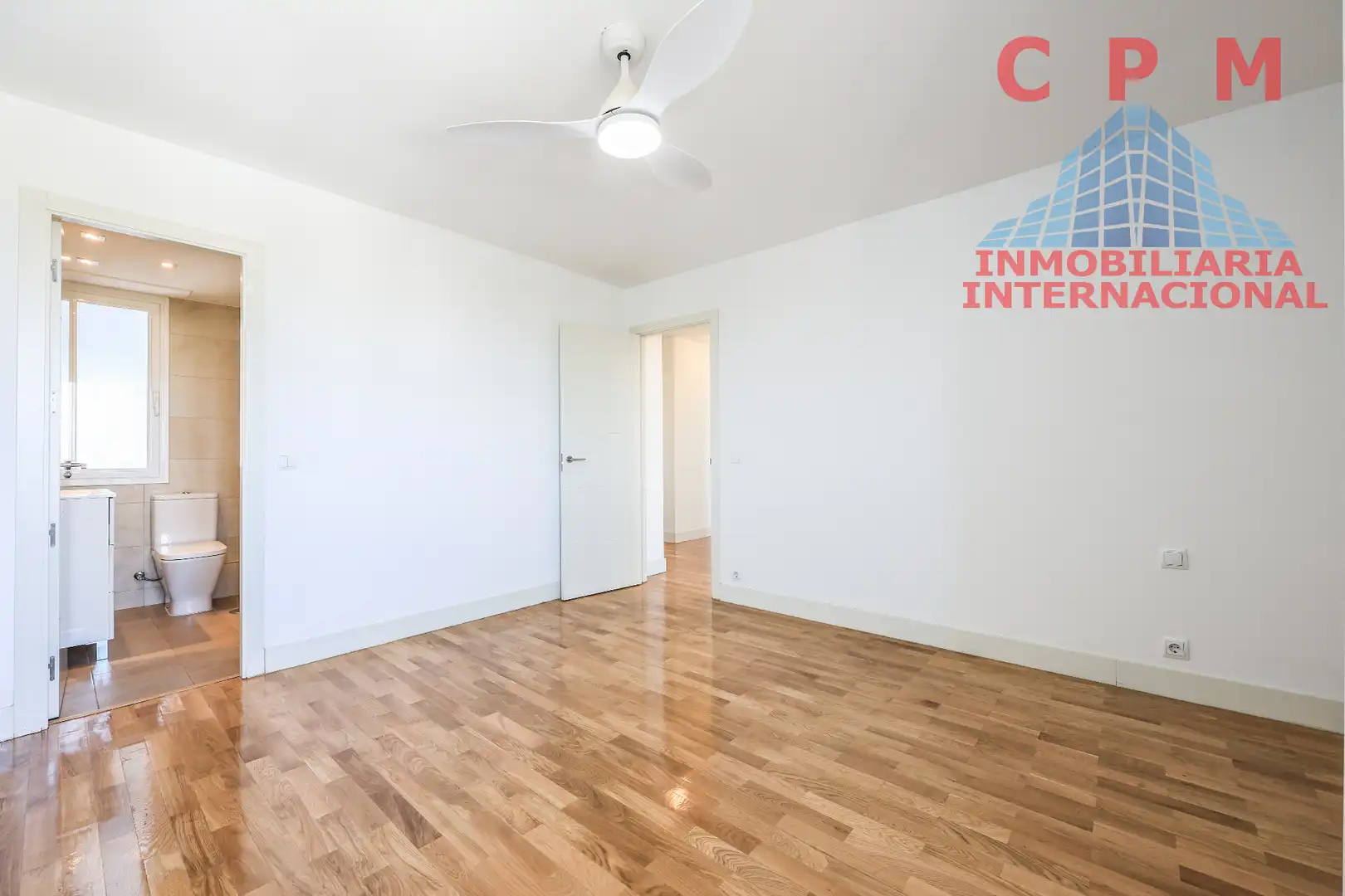 Bedroom of Flat for rent in Madrid  with Air Conditioner, Heating and Parquet flooring