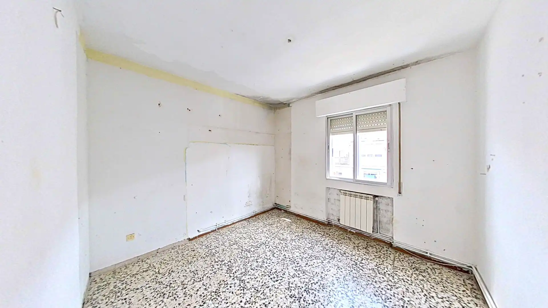 Dormitori de Apartament en venda en Parla