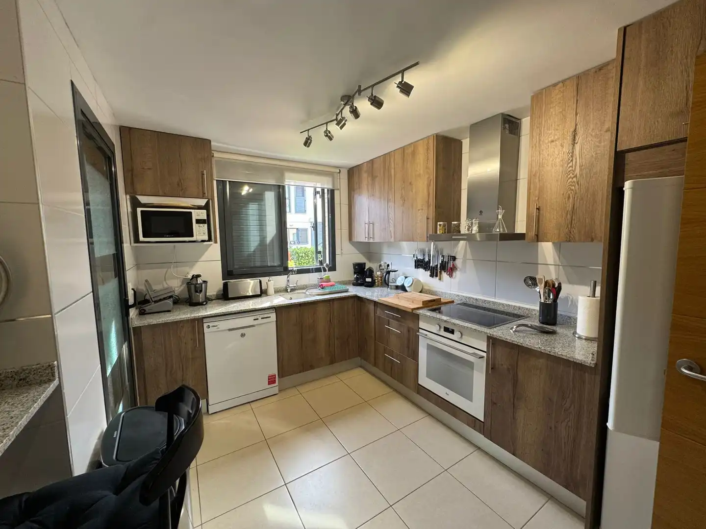 Cocina de Casa adosada en venta en San Jorge / Sant Jordi con Aire acondicionado, Parquet y Terraza