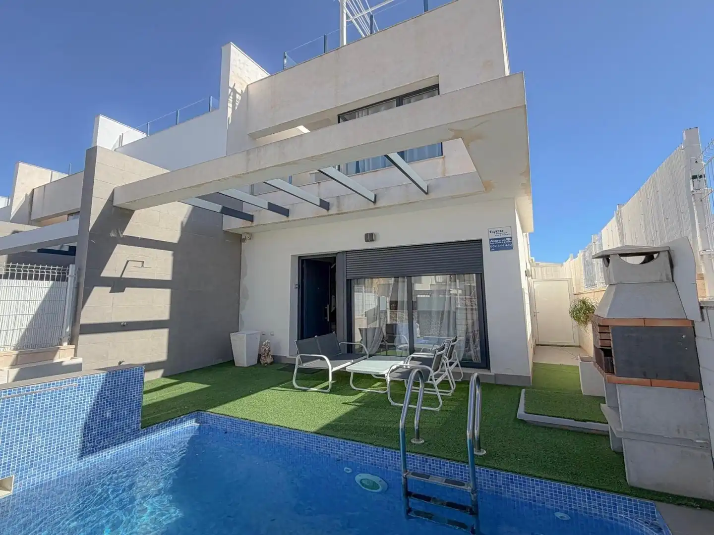 Casa pareada con terraza en venta en Orihuela Costa, imagen 4