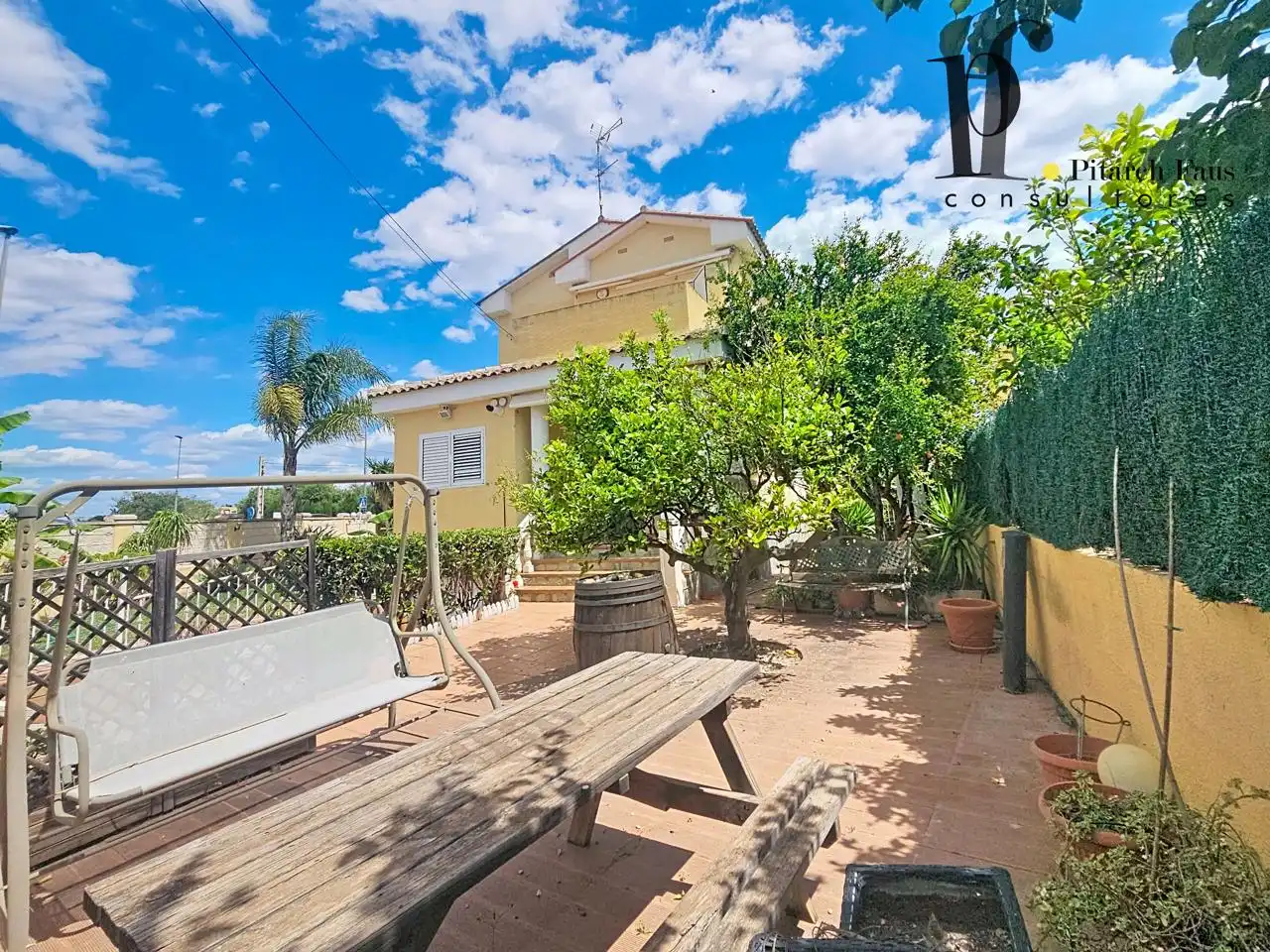 Terraza de Casa o chalet en venta en La Pobla de Vallbona con Aire acondicionado, Calefacción y Jardín privado