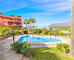 Swimming pool of Duplex for sale in Estepona