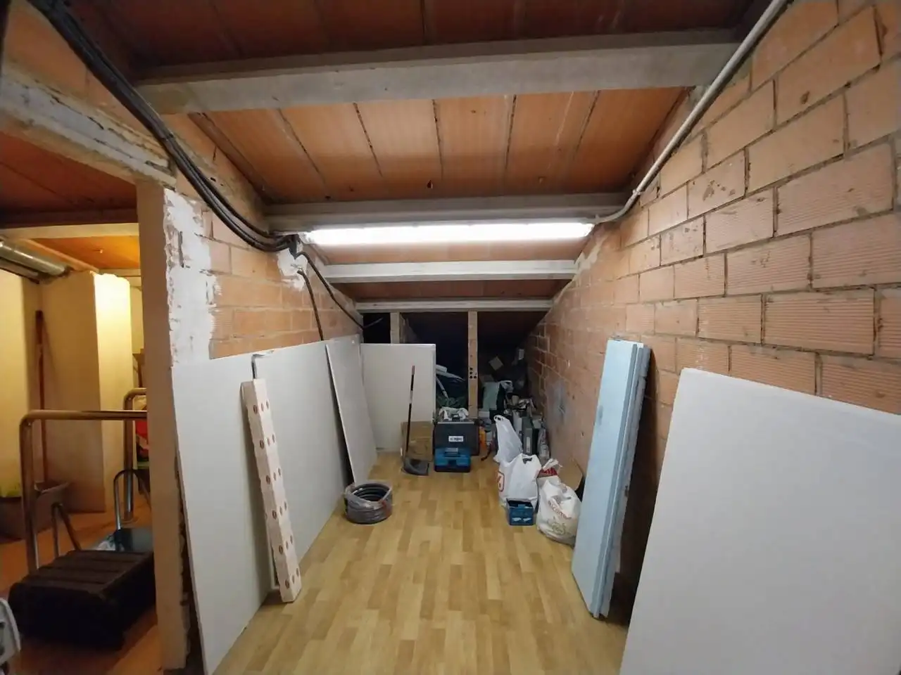 Maisonette zum Verkauf in Rubí mit Klimaanlage, Heizung und Abstellraum