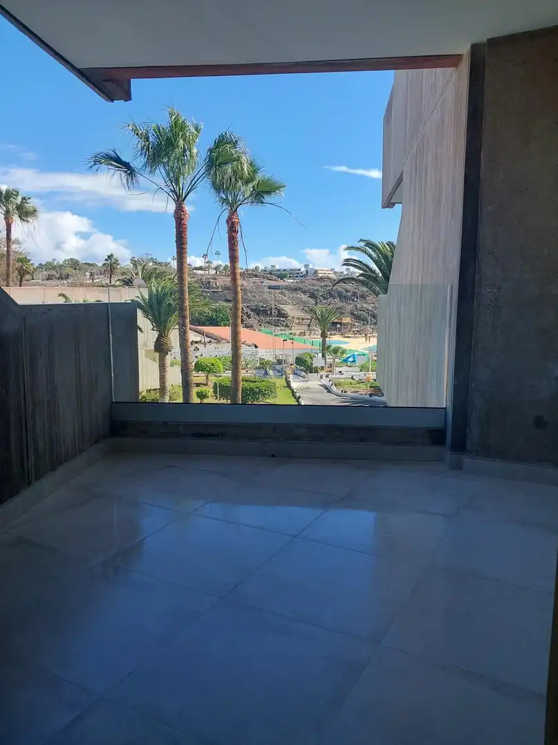 Terraza de Piso en venta en Arona con Piscina comunitaria